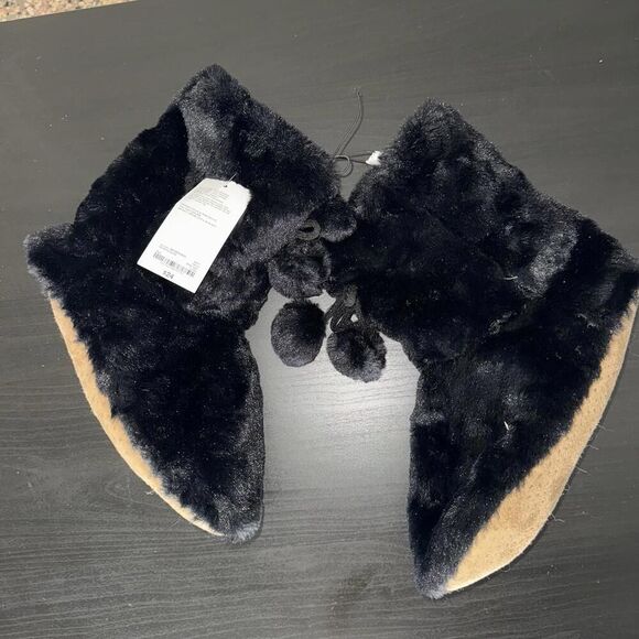 Mixit Bootie Faux Fur Black Slippers, NWT, Women’s Size M 7-8 - Picture 1 of 5